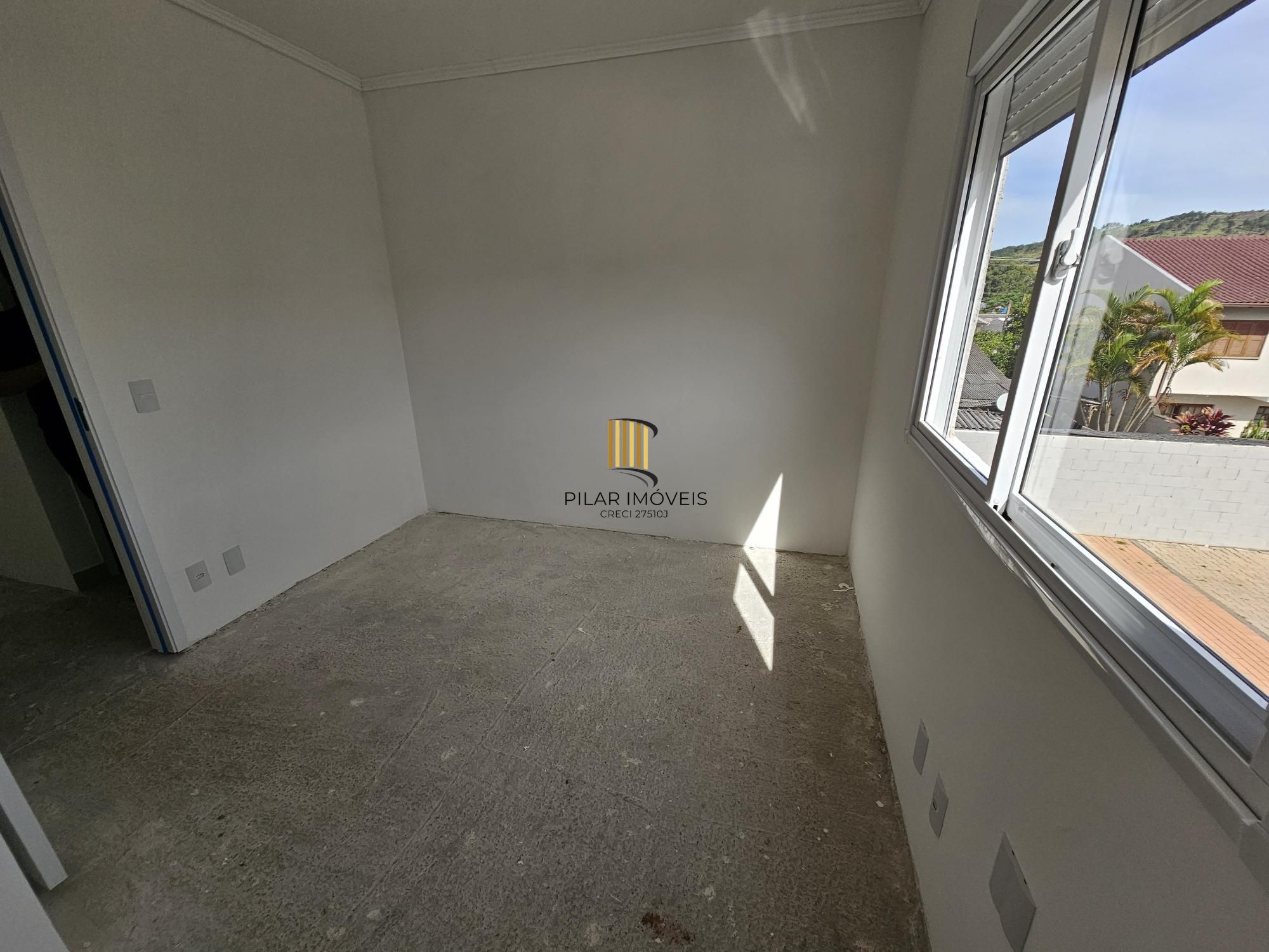 Sobrado 2 dormitórios em condomínio com infraestrutura completa no bairro Ipanema !