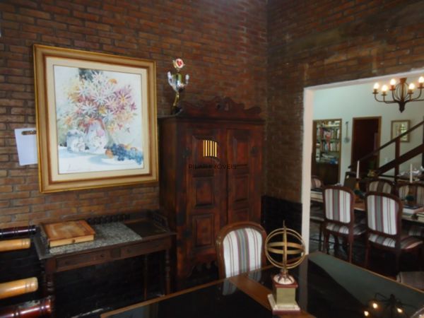 Casa para Venda - 252m², 3 dormitórios, 2 vagas - Ipanema