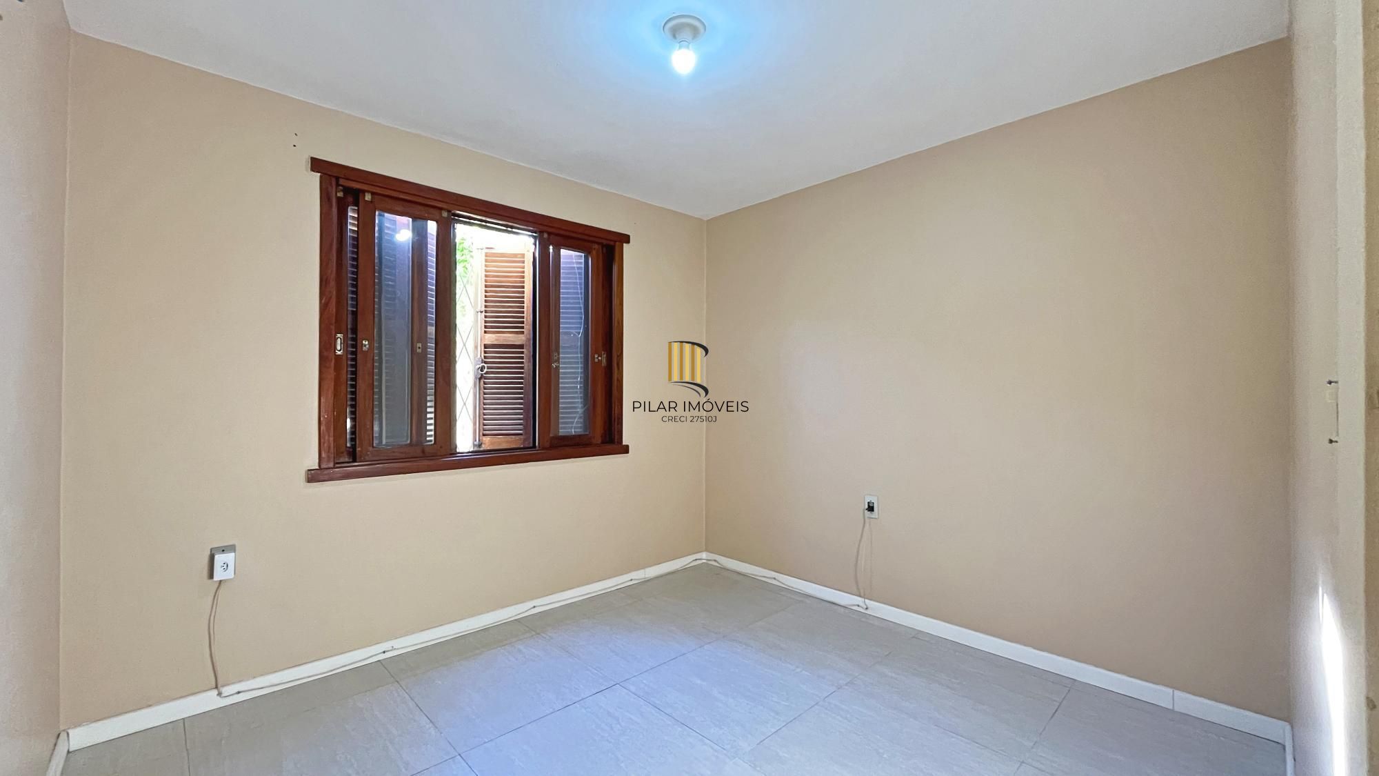 Casa 4 dormitórios no bairro Glória