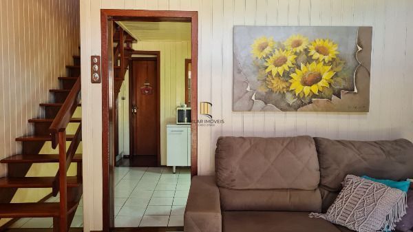 Casa para Venda - 120m², 2 dormitórios, 2 vagas - Cavalhada