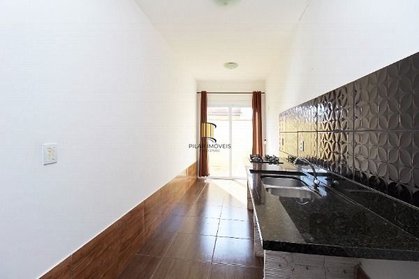 Casa em Porto Alegre, no bairro Aberta dos Morros, com 2 dormitório(s), e 2 banheiros, à venda.