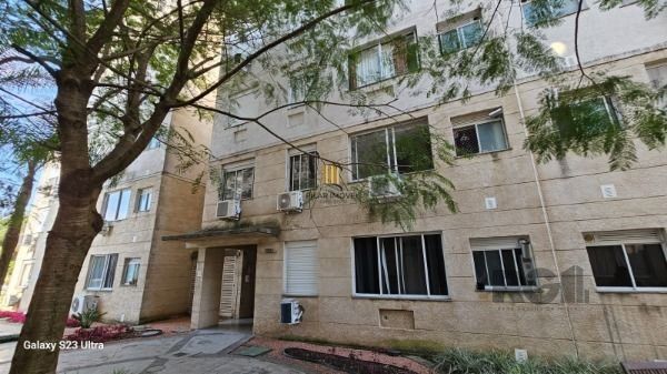 Apartamento em Porto Alegre, no bairro Cavalhada, com 2 dormitório(s), e 2 banheiros, à venda.