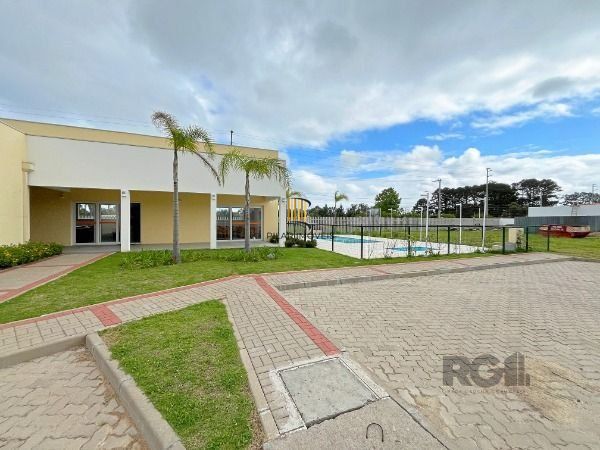 Casa Condominio em Porto Alegre, no bairro Hípica, com 3 dormitório(s), e 3 banheiros, à venda.