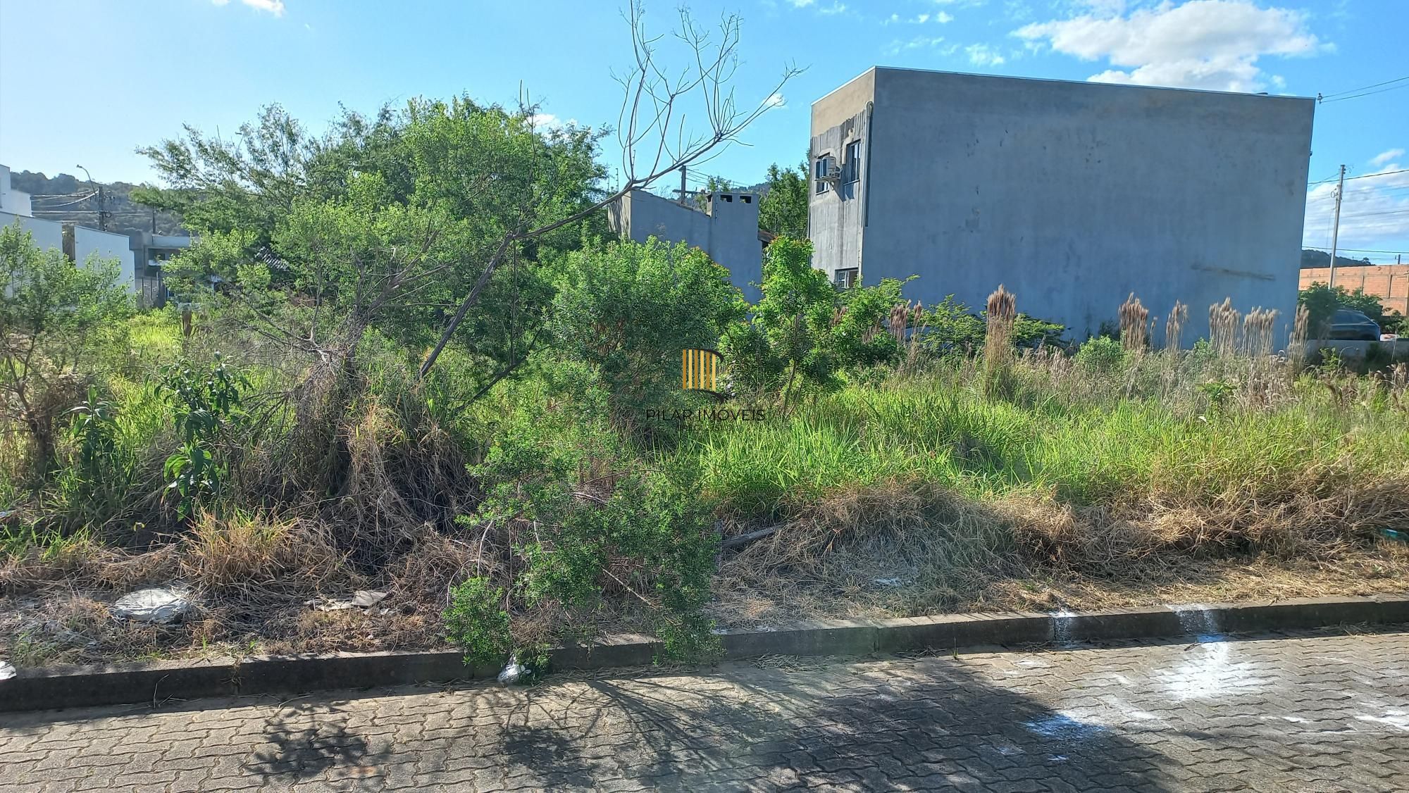 Excelente terreno atrá do Zaffari da Hipica