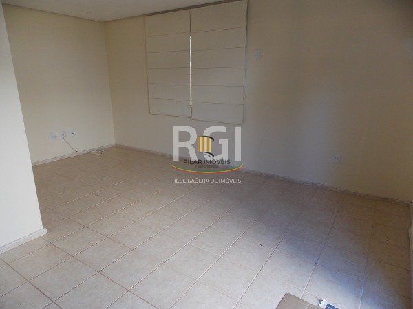 Casa 4 dormitórios no bairro Ipanema