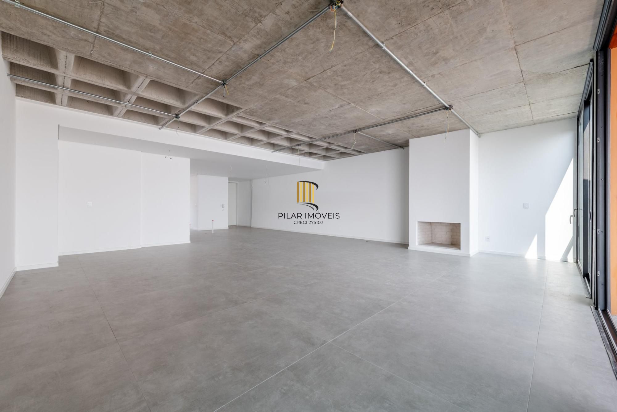 Belíssimo apartamento com projeto diferenciado e vista deslumbrante para o pôr do sol do Guaíba.