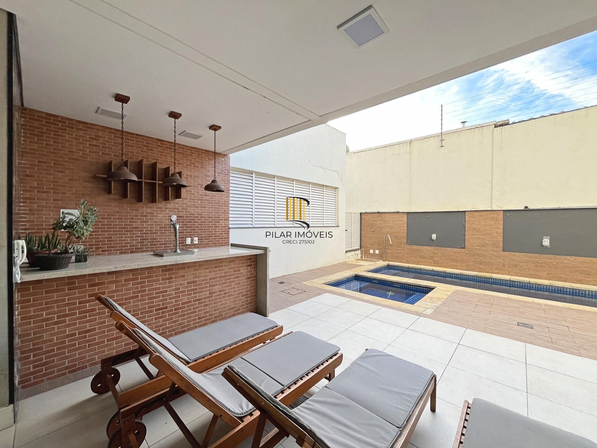 Apartamento de 2 dormitórios no Cristal