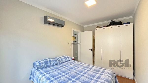 Casa 3 dormitórios no bairro Hípica