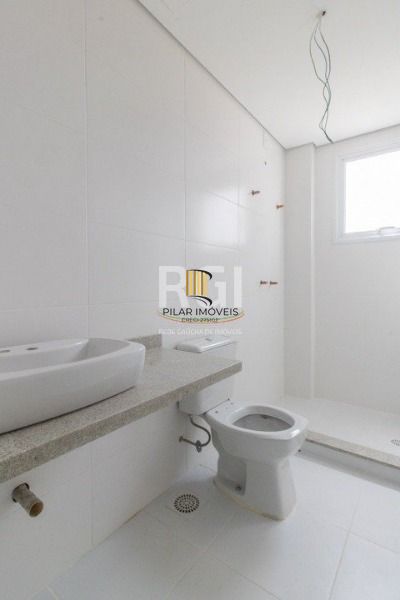 Apartamento para Venda - 73.51m², 2 dormitórios, sendo 1 suites, 1 vaga - Passo da Areia