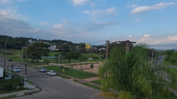 Casa em Porto Alegre, no bairro Hípica, com 2 dormitório(s), à venda.