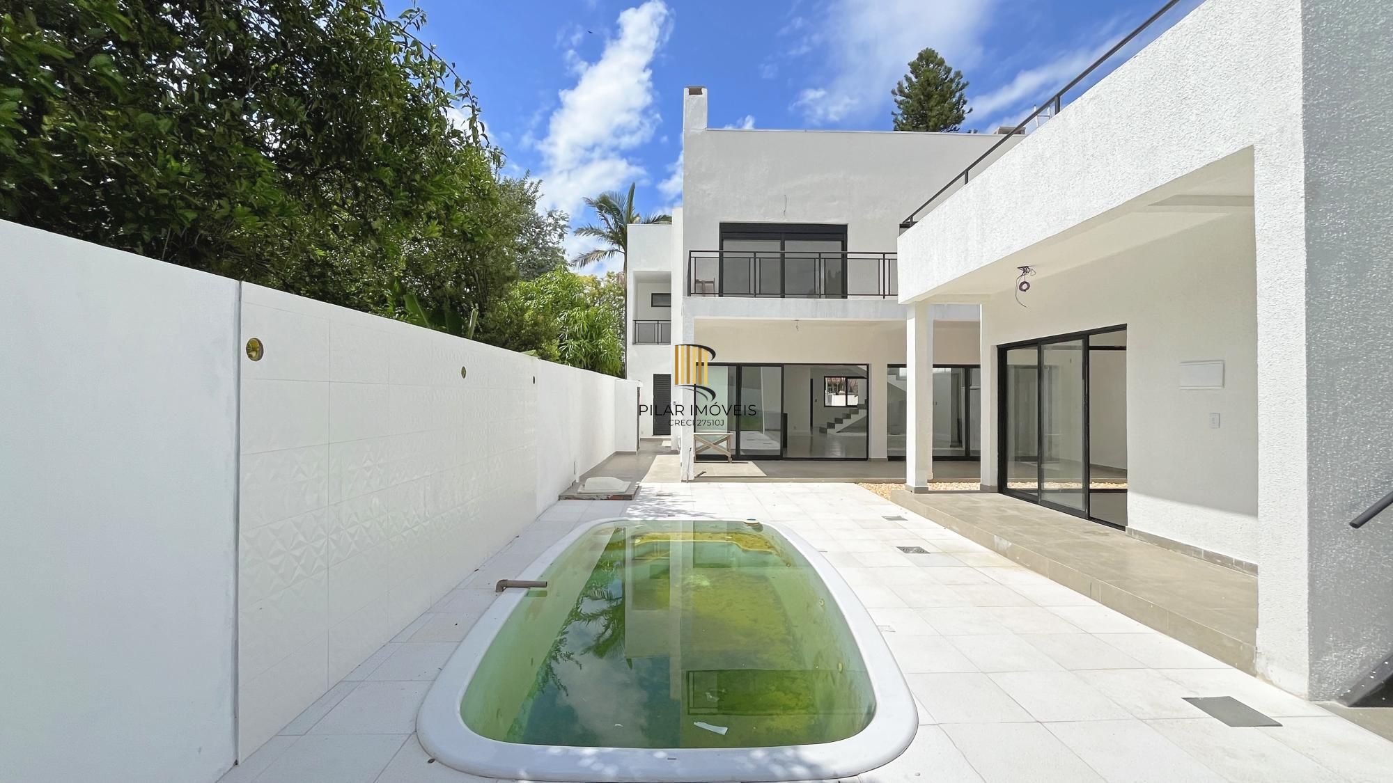 Casa 3 dormitórios no bairro Ipanema