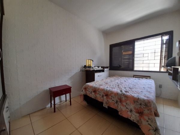 Casa para Venda - 136.31m², 3 dormitórios, sendo 1 suites, 2 vagas - Guarujá