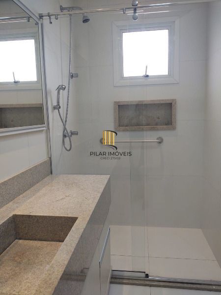 Casa de Condomínio 4 dormitórios no bairro Hípica