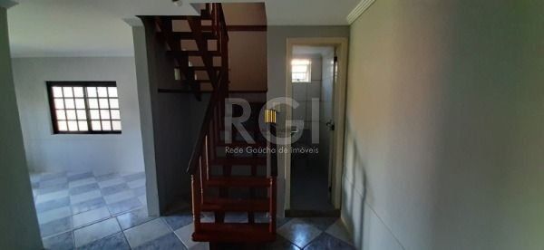 Sobrado para Venda - 246.69m², 3 dormitórios, sendo 1 suites, 2 vagas - Vila Nova