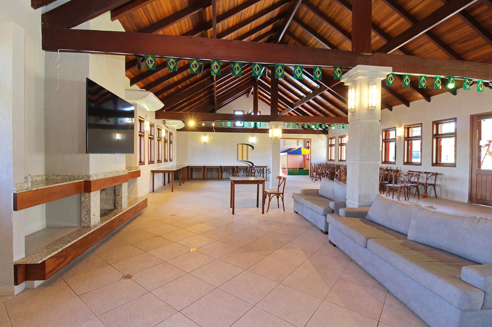 Casa de Condomínio 3 dormitórios no bairro Hípica