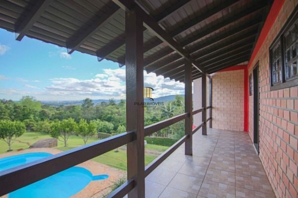 Sítio para Venda - 700m², 4 dormitórios, 3 vagas - Hípica