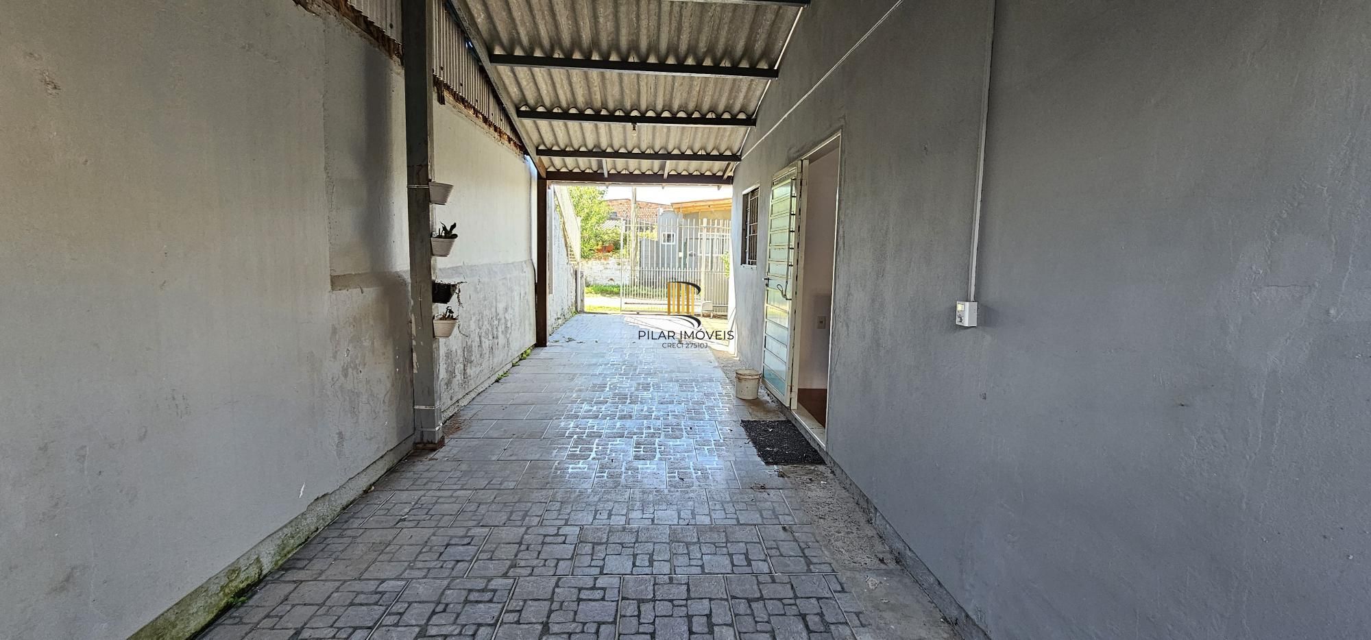 Casa 2 dormitórios no bairro Restinga