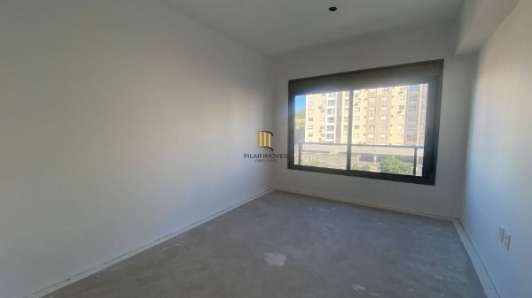 Apartamento para Venda - 149.32m², 3 dormitórios, sendo 3 suites, 2 vagas - Tristeza