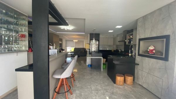 Casa Condominio para Venda - 203.81m², 3 dormitórios, sendo 1 suites, 2 vagas - Hípica