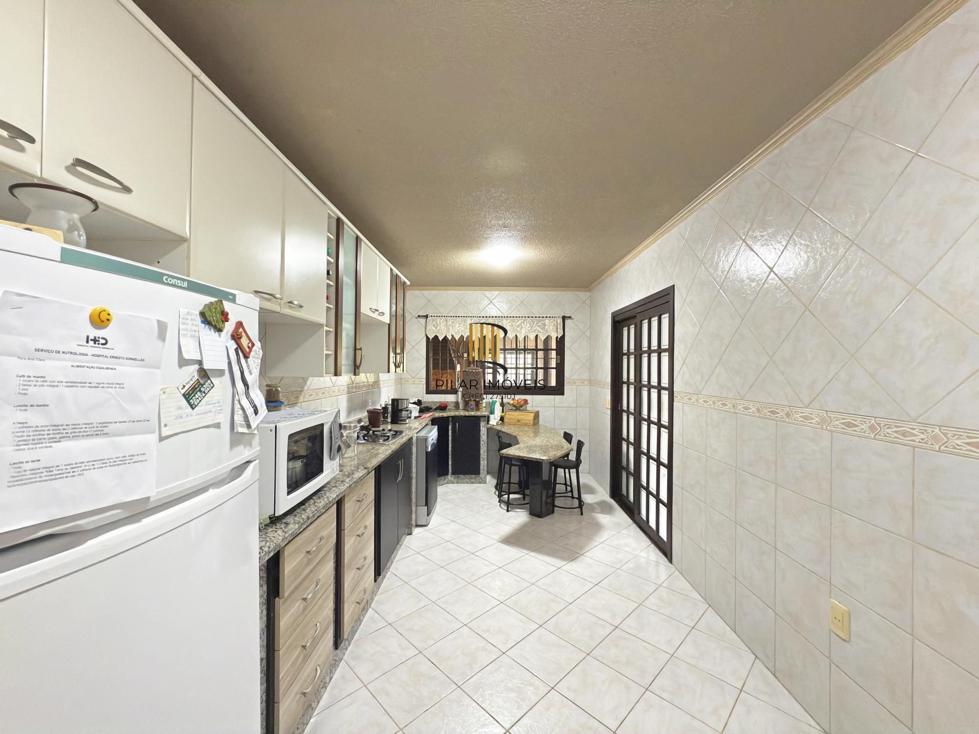 Excelente sobrado com 255 m² de área privativa 3 dormitórios com opção do 4 dormitórios