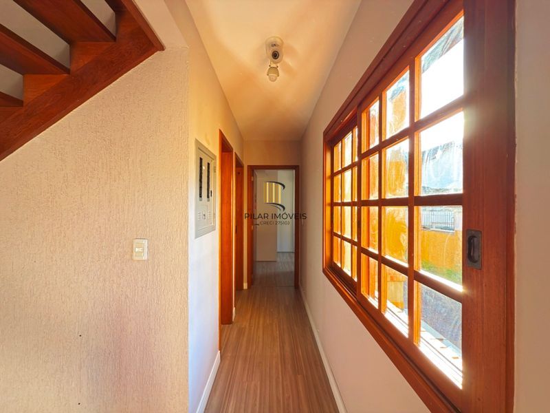 Casa Condominio com 3 dormitórios, sendo 1 suites, 2 vagas - Pedra Redonda