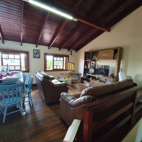 Casa para Venda - 185m², 3 dormitórios, sendo 1 suites, 2 vagas - Bahamas