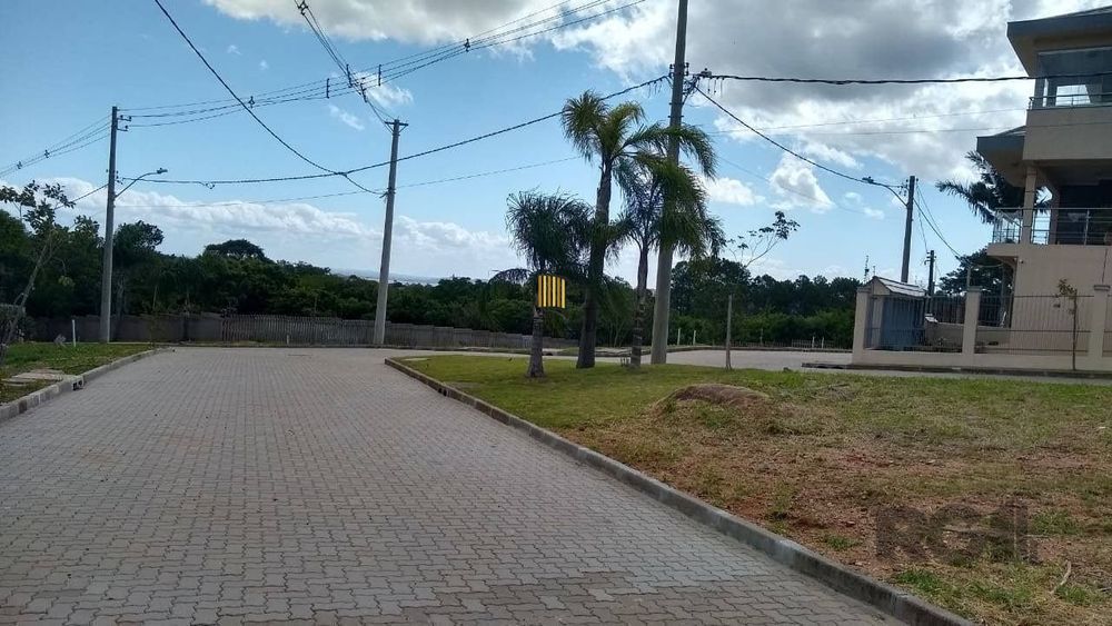 Terreno com 229,50 m² em Condominio para Venda -  Campo Novo