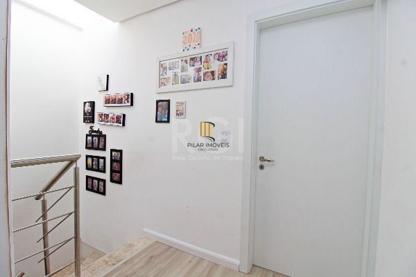 Casa em Porto Alegre, no bairro Hípica, com 2 dormitório(s), à venda.