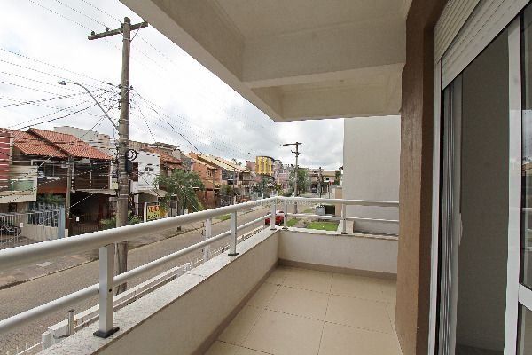 Casa para Venda - 150m², 4 dormitórios, sendo 2 suites  com uma no térreo, 2 vagas - Lagos De Nova Ipanema