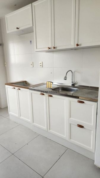Studio em Porto Alegre, no bairro Tristeza, com 1 dormitório(s), e 1 banheiros, à venda.