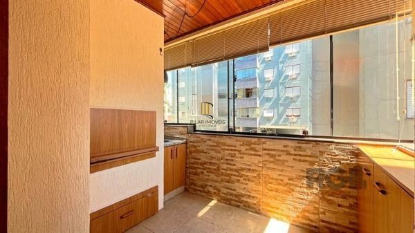 Apartamento 83m² - 3 dormitórios, 1 suíte, sacada e 1 vaga de garagem no bairro Camaquã
