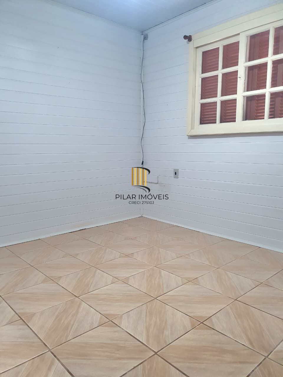 Casa 3 dormitórios no bairro Lami