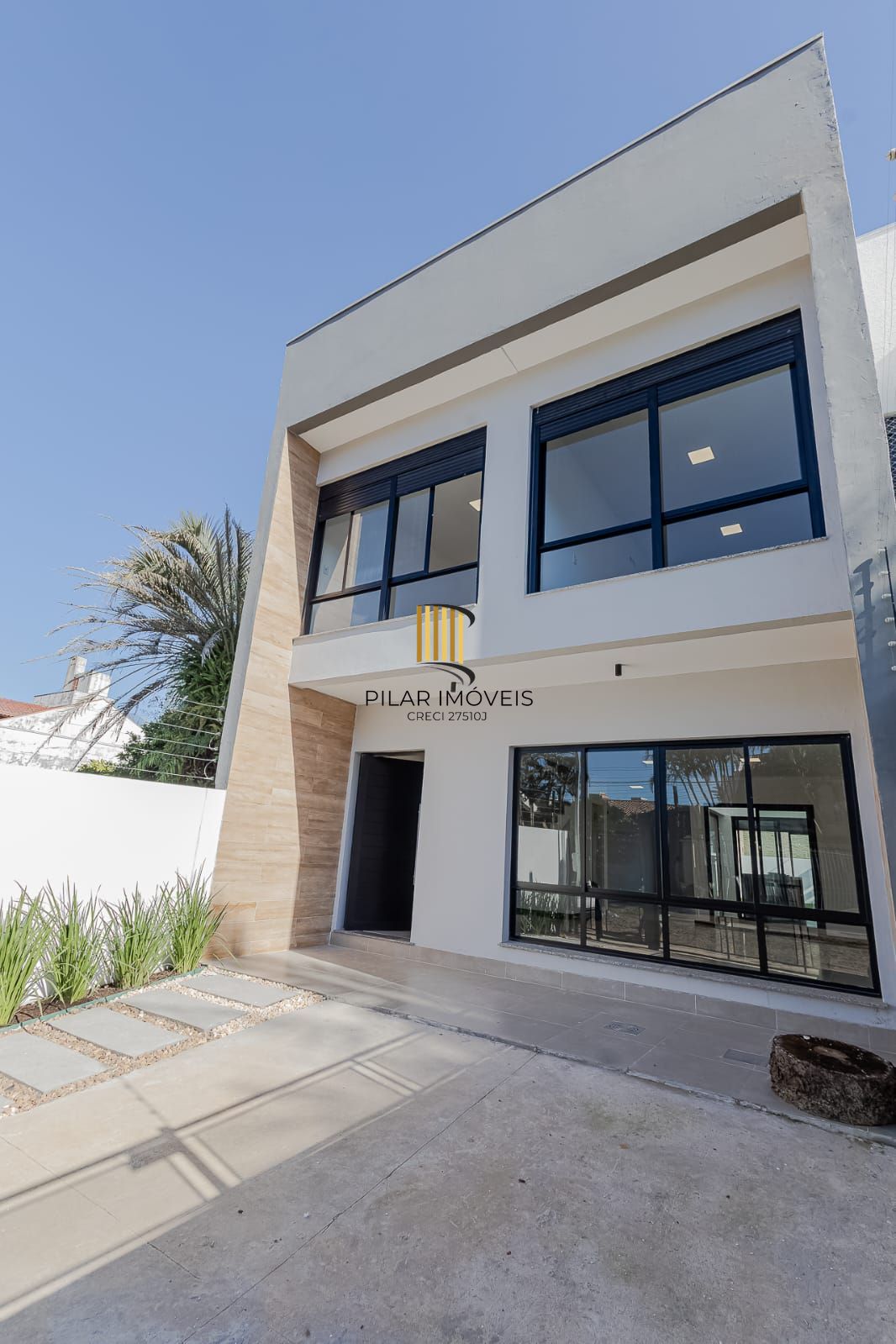 Casa 3 dormitórios no bairro Ipanema