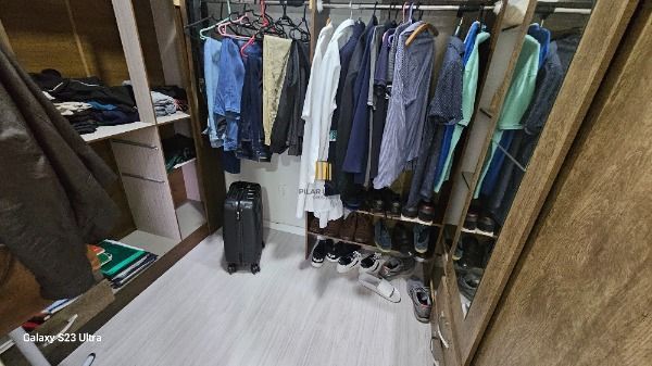 Casa em Porto Alegre, no bairro Hípica, com 3 dormitório(s), e 3 banheiros, à venda.