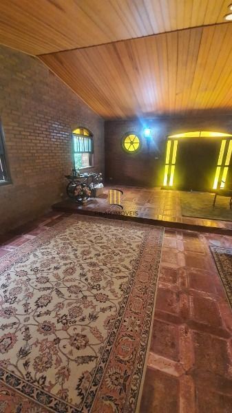 Sítio para Venda - 200m², 3 dormitórios, sendo 1 suites, 3 vagas - Lageado