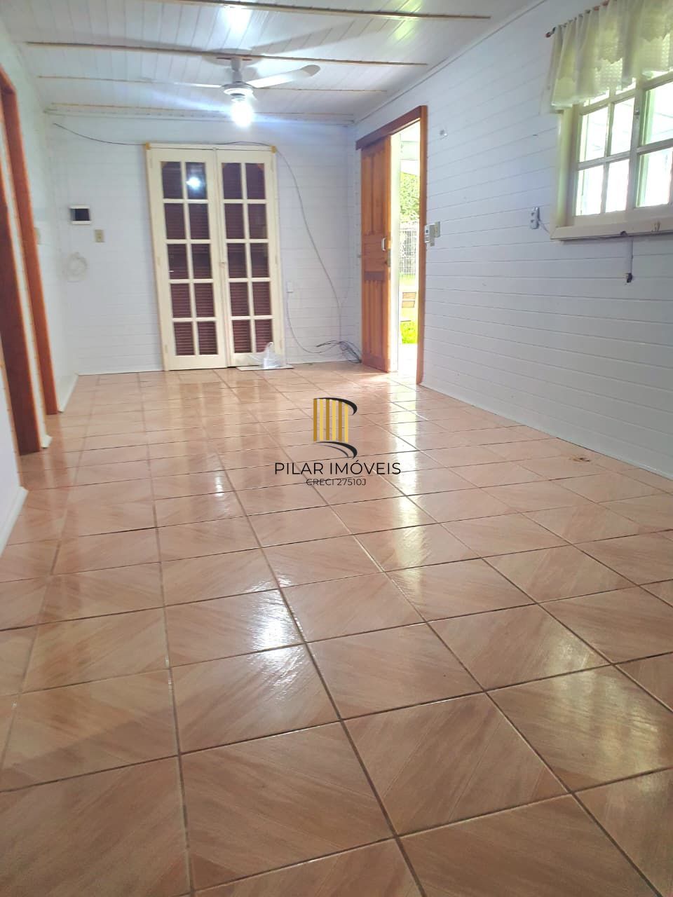 Casa 3 dormitórios no bairro Lami