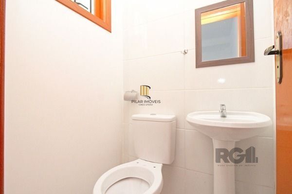 Casa para Venda - 79m², 2 dormitórios, sendo 2 suites, 2 vagas - Portal do Guarujá