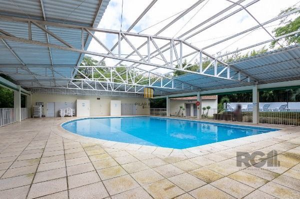 Apartamento em Porto Alegre, no bairro Santo Antônio, com 3 dormitório(s), e 3 banheiros, à venda.