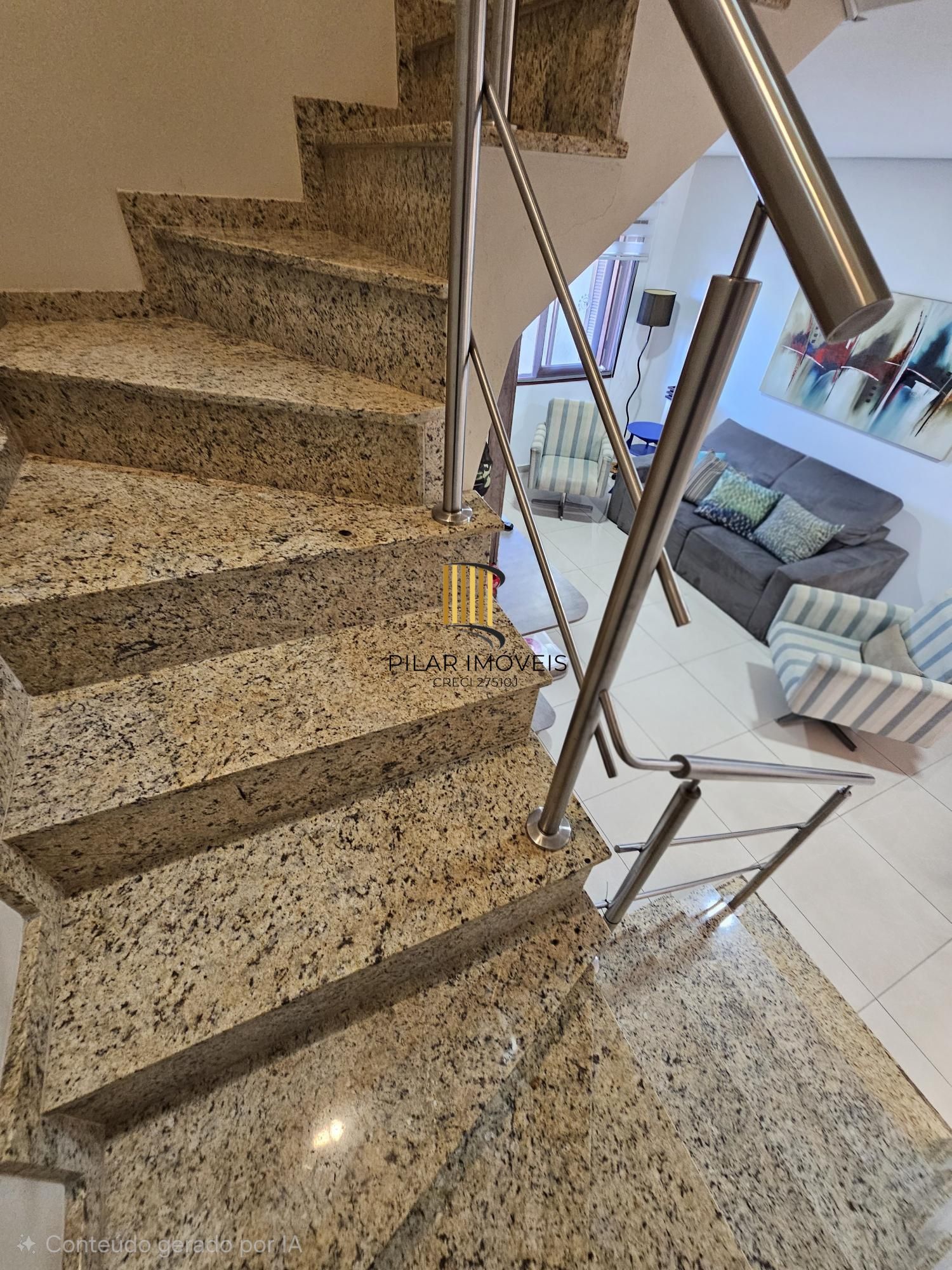 Casa 3 dormitórios com 180,00m² de área construída no Hipica Boulevard, próximo Escola Cesi e Desco Atacado !