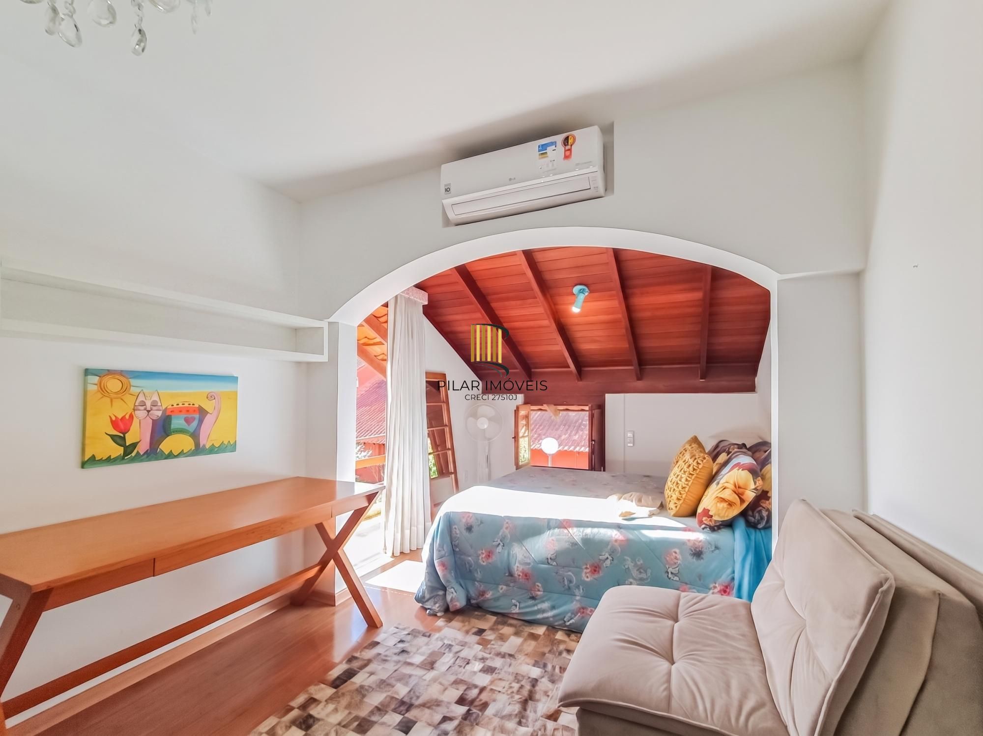 Casa em condomínio mobiliada, 3 dormitórios