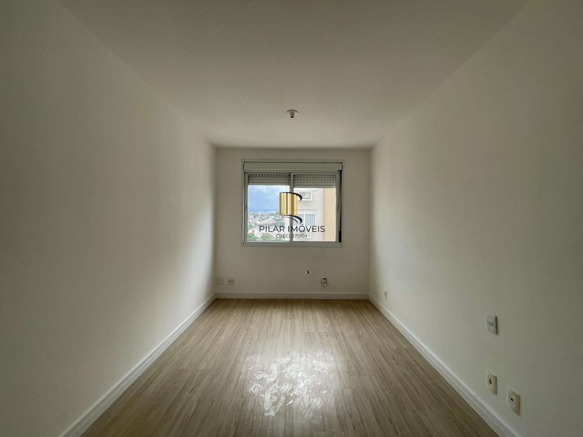 Excelente apto próximo ao Shopping Bourbon Teresópolis de 2 dormitórios com suíte em andar alto