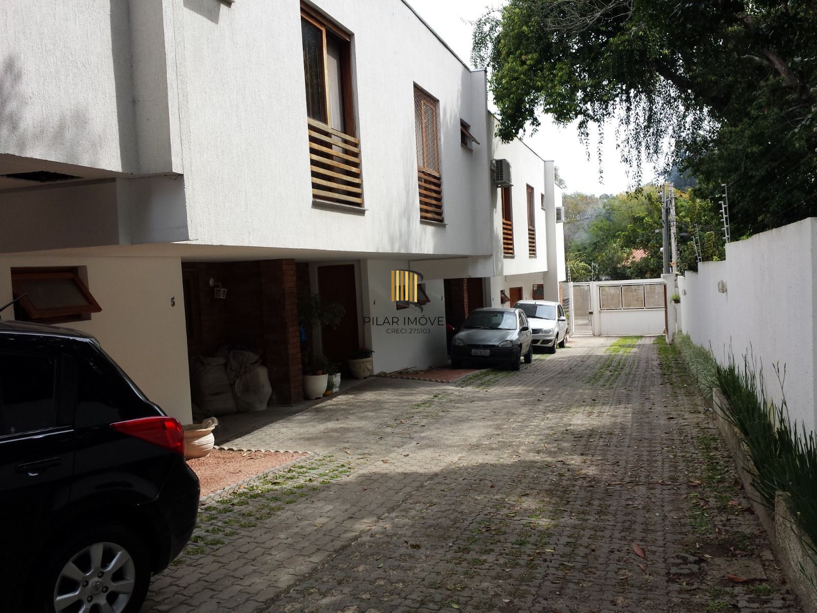 Casa de Condomínio 3 dormitórios no bairro Ipanema