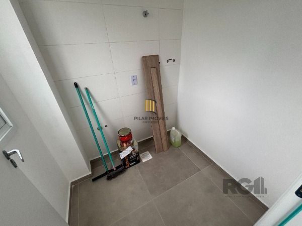 Casa Condominio em Porto Alegre, no bairro Campo Novo, com 3 dormitório(s), à venda.
