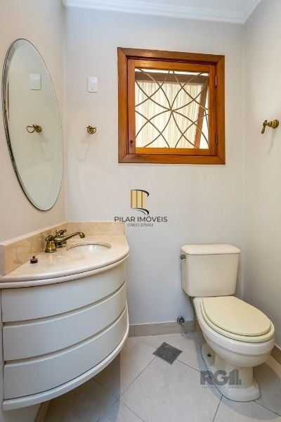 Casa Condominio em Porto Alegre, no bairro Jardim Isabel, com 3 dormitório(s), à venda.