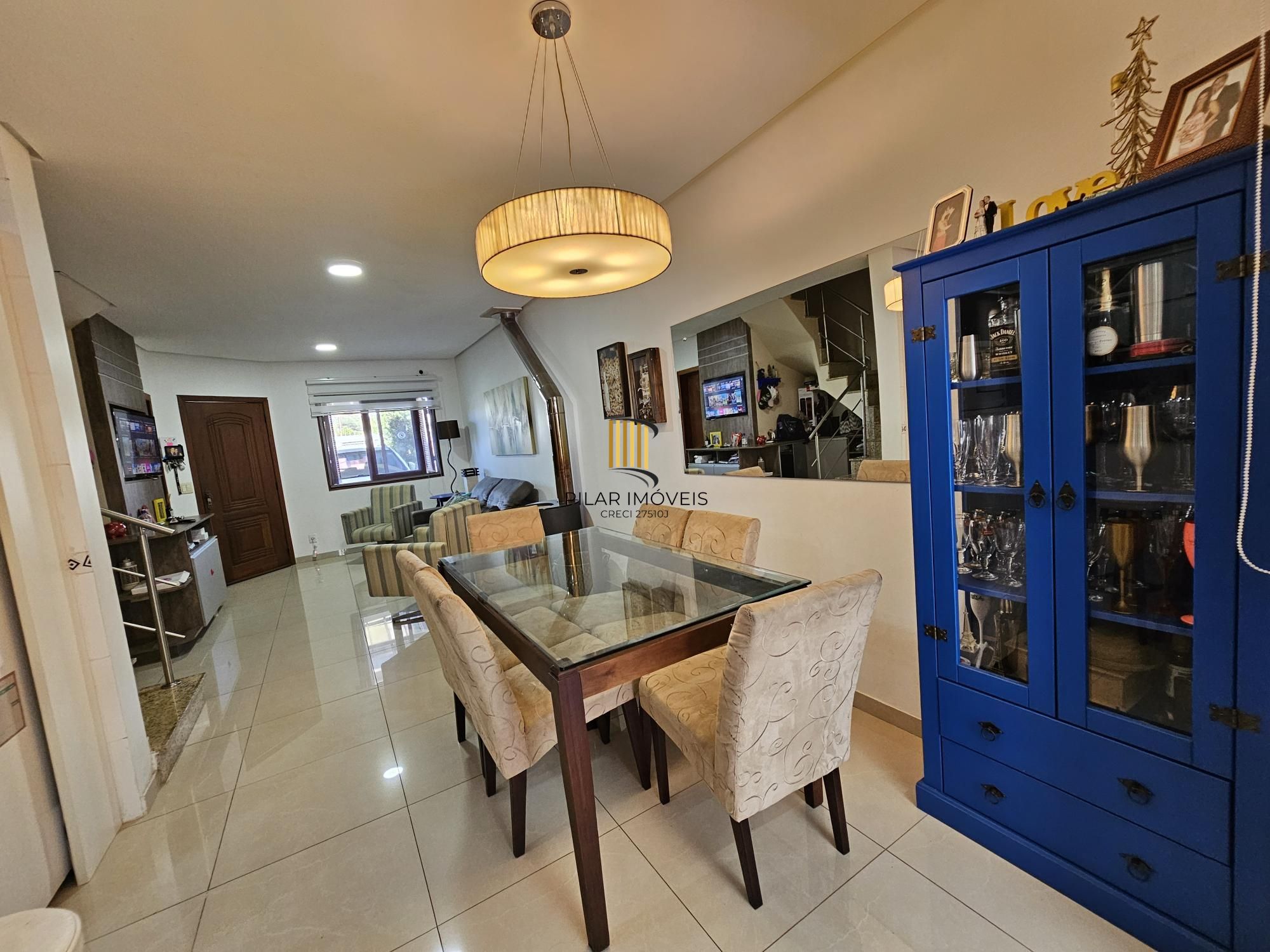 Casa 3 dormitórios com 180,00m² de área construída no Hipica Boulevard, próximo Escola Cesi e Desco Atacado !