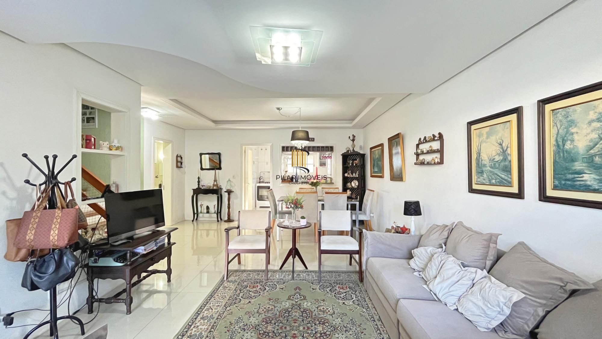 Casa de Condomínio 3 dormitórios no bairro Hípica