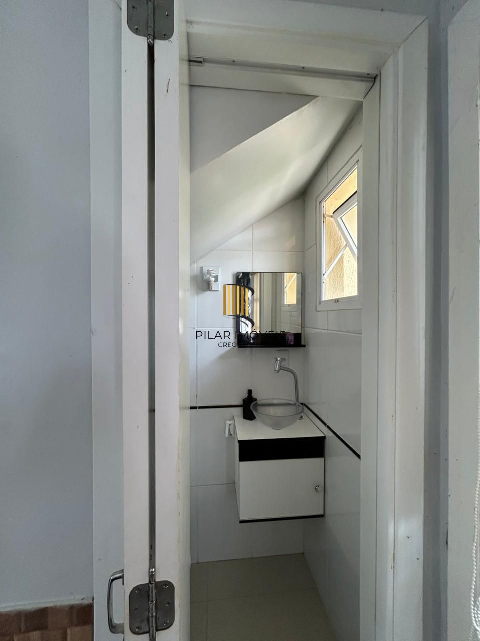 Casa de Condomínio 2 dormitórios no bairro Hípica