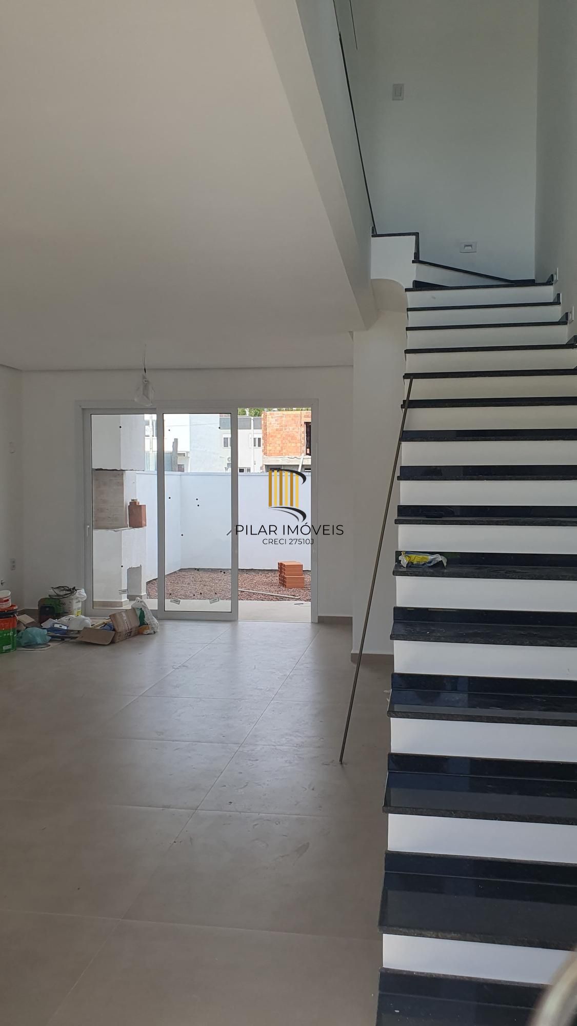 Casa de Condomínio 3 dormitórios no bairro Campo Novo