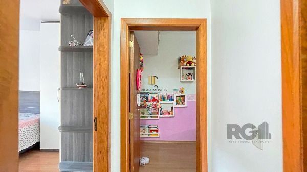 Casa Condominio em Porto Alegre, no bairro Aberta dos Morros, com 2 dormitório(s), e 2 banheiros, à venda.