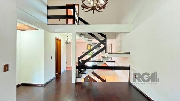 Casa para Venda - 206m², 3 dormitórios, sendo 1 suites, 4 vagas - Ipanema